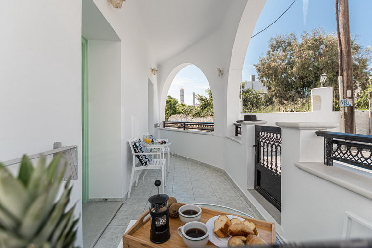 Cozy Triple Studio in Naxos